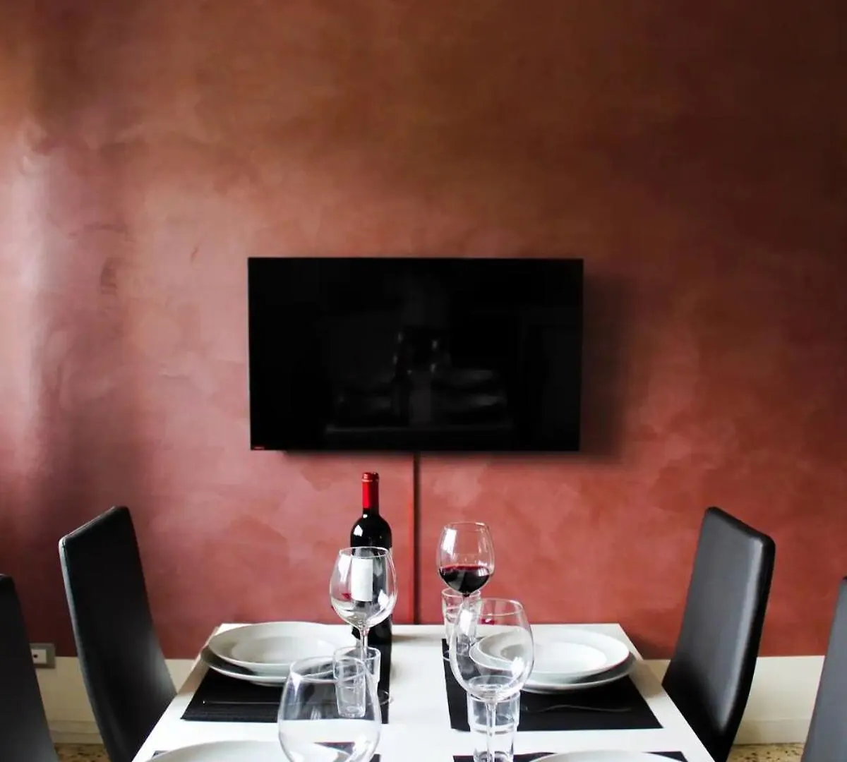 Tuscan Welcome - Elegant Apartment With Balcony Pieve a Nievole Italy